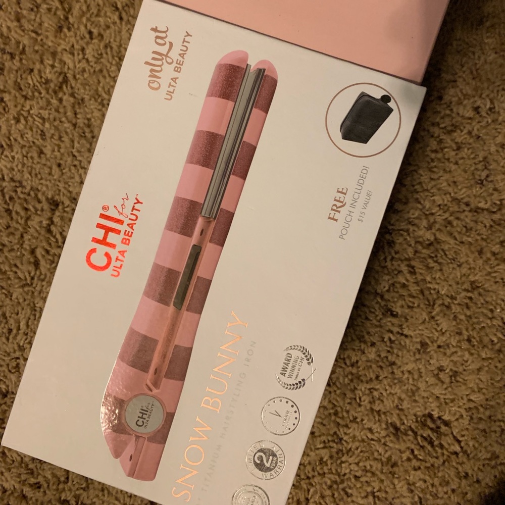 Chi snow bunny limited edition flat iron
